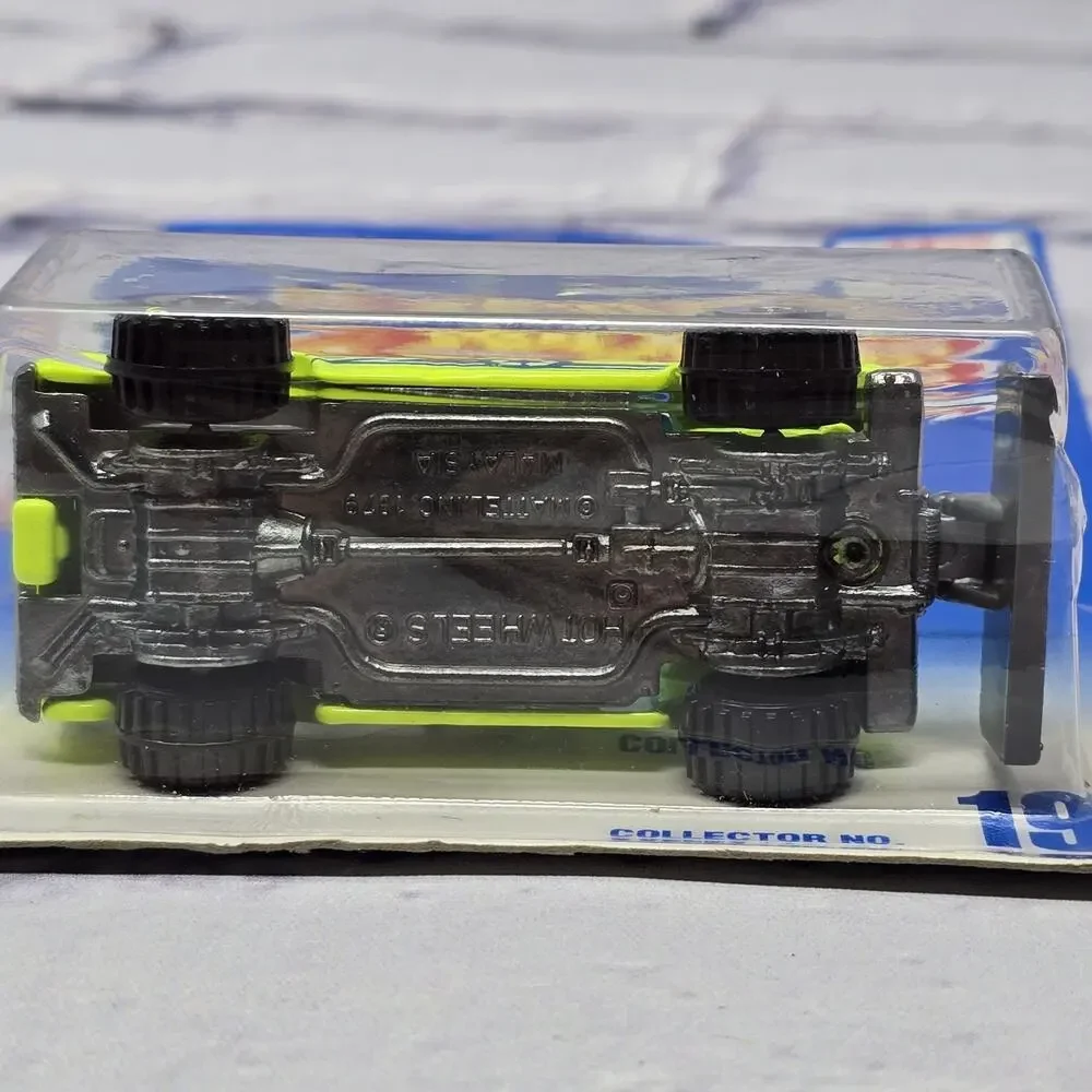 Hot Wheels Path Beater #198 Yellow Die-Cast Truck 1991